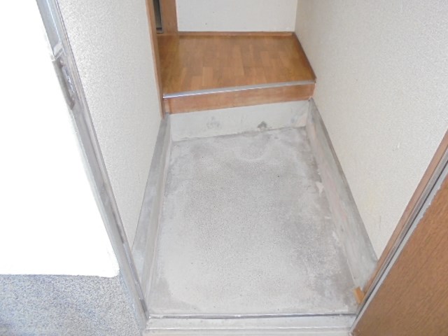 大和アパート  玄関