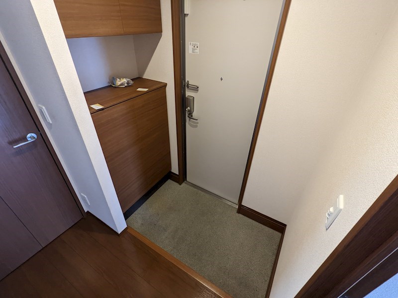 サンビレッジ 玄関