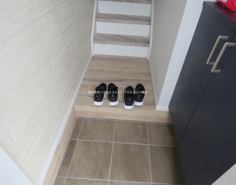 レガート近江八幡  玄関