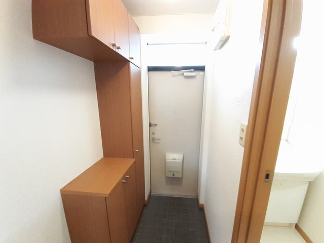 サンライズ　フジ　Ｃ 玄関