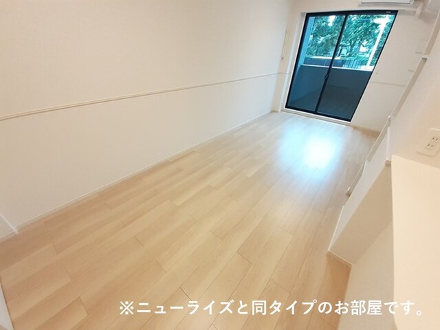 ソレイユカヤノⅥ リビング