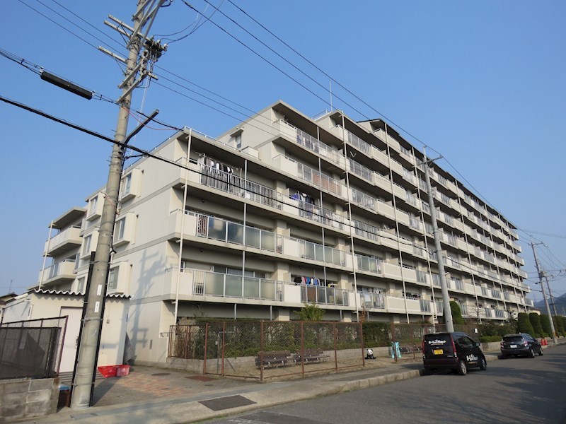 アルティプラザ野洲  402号室 外観