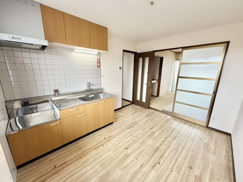 エステート守山A棟 リビング