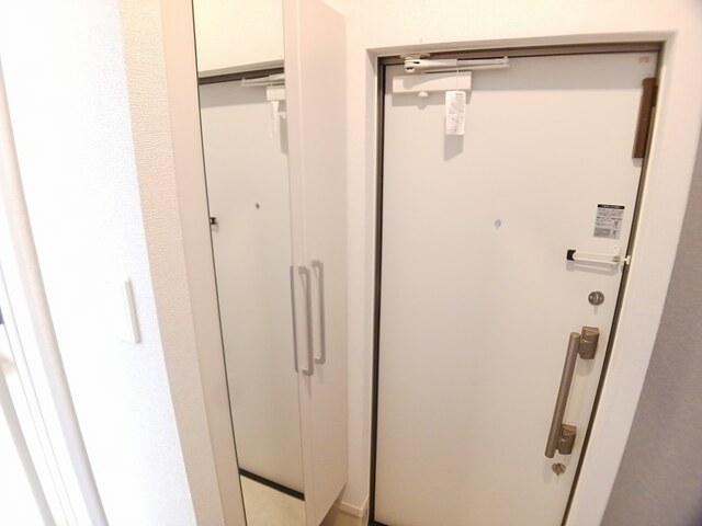 リベルテＦ・皐月 玄関