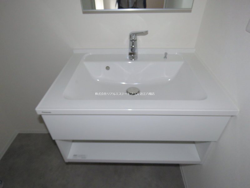 カリーナ その他1