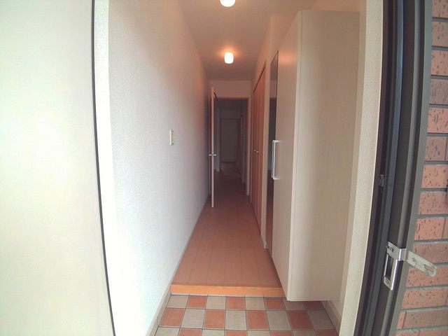 ＮＢＪ　カンタータ 玄関