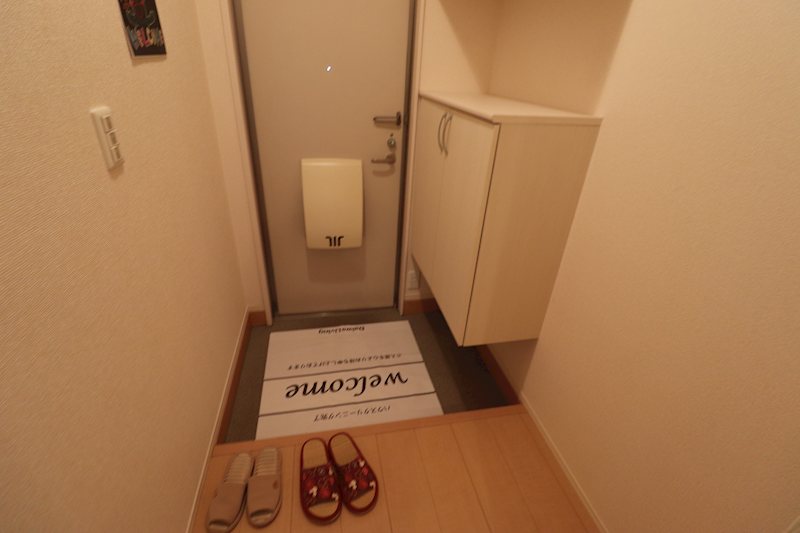 アビタシオン葉山 玄関