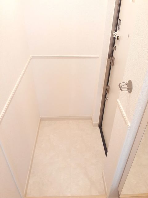 ルピコン野洲 玄関