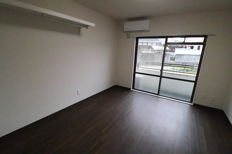 ドーミトウリィ原田 ベッドルーム