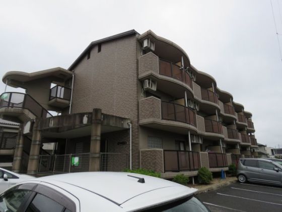 アヴァンセ守山 外観