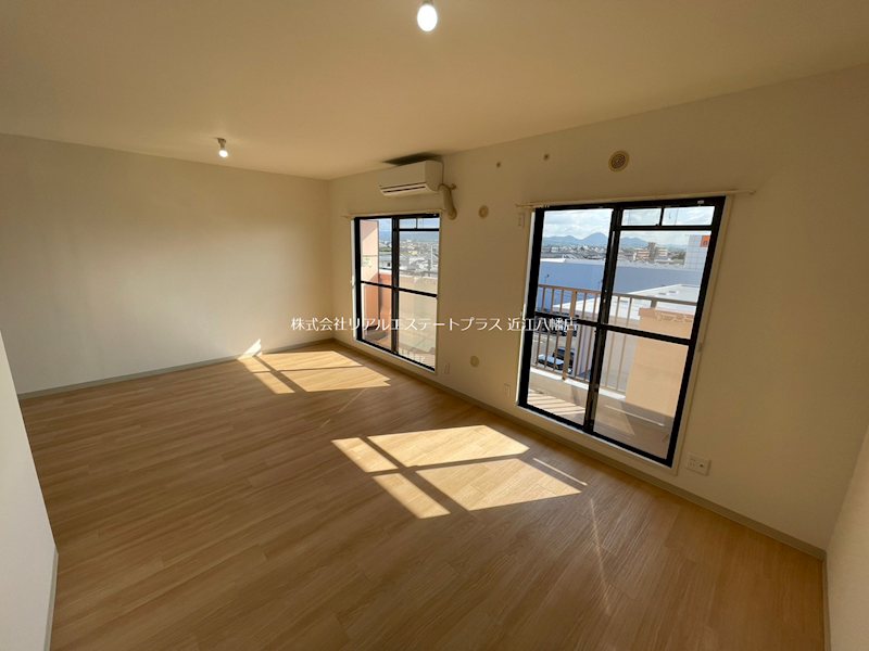 シャルマンクレール2番館 リビング