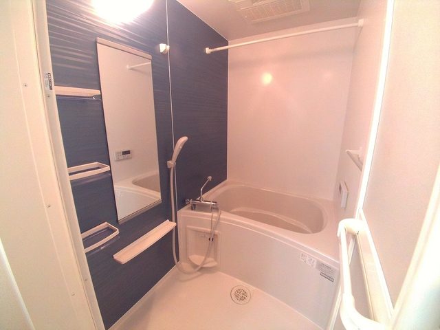 パル・ボナール 風呂画像