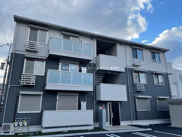 フラン岡 303号室 外観