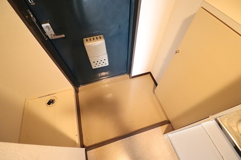 スチューデント宇野 玄関