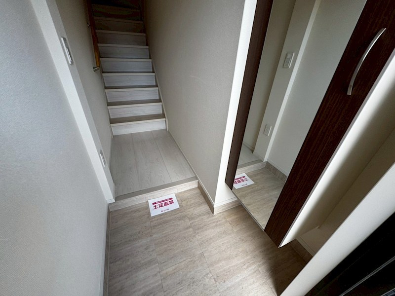 ル・プルミエールⅡ 玄関