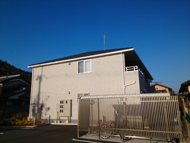 カルムハチマン 103号室 外観