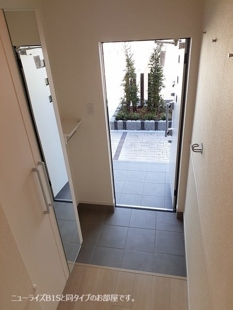 ブライト守山 玄関