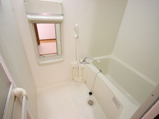 コータ・コート　Ａ 風呂画像