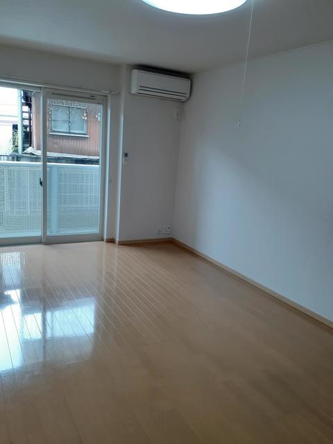 アーラ・ピッコロ リビング