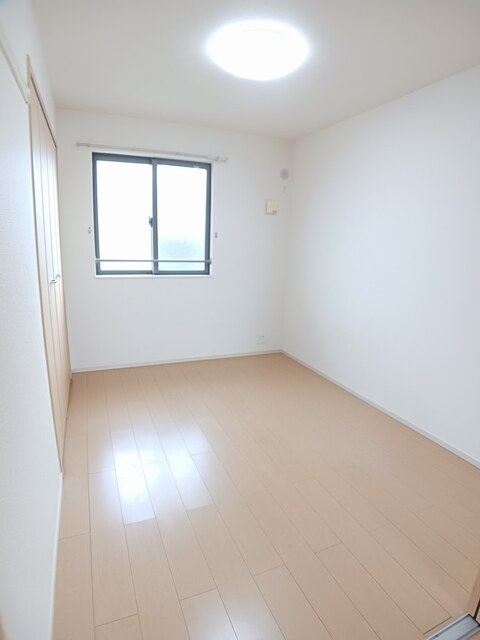 ＣＲＥＶＩＡ ベッドルーム