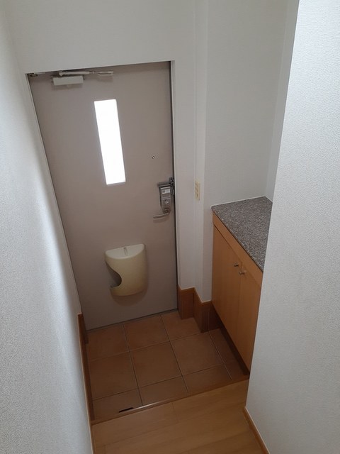 ノール・アンソレイエ・Ｓ 玄関