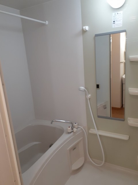 ノール・アンソレイエ・Ｓ 風呂画像