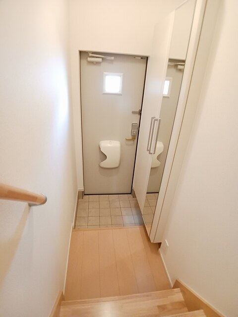 ヴィ　アン　ヴィ 玄関