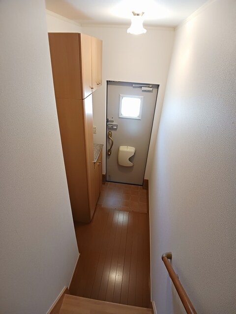 トゥー・ル・モンド 玄関