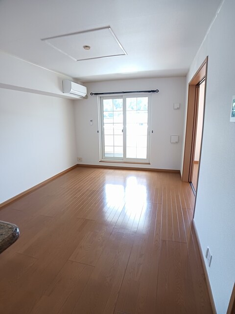 トゥー・ル・モンド リビング