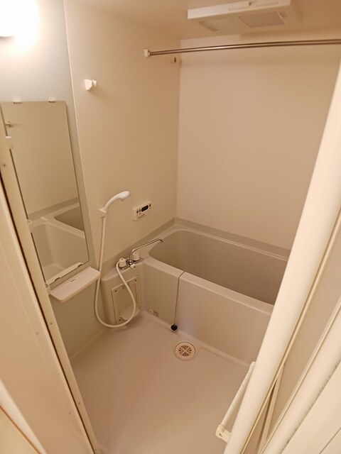 トゥー・ル・モンド 風呂画像