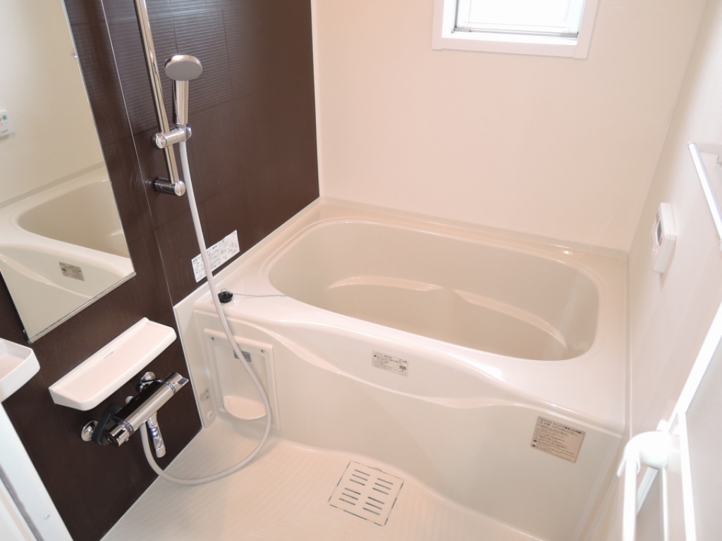 コンプリーション　アンソレイエ 風呂画像