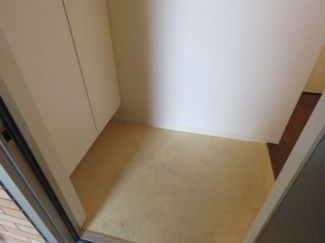 レジデンス琵琶 玄関