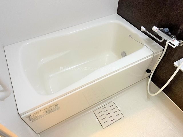 アルバ 風呂画像