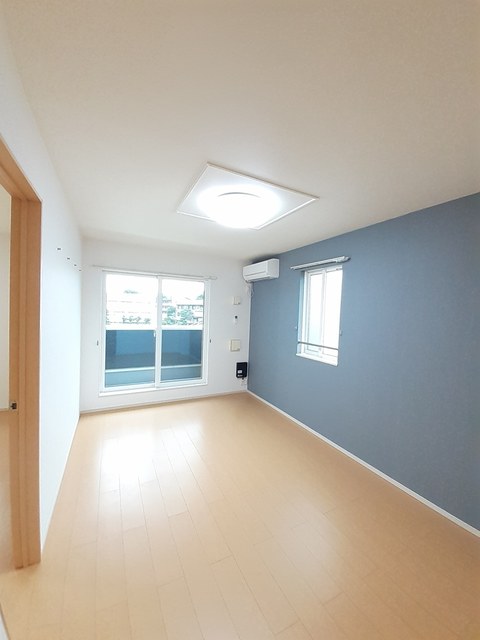 ＠八日市 リビング