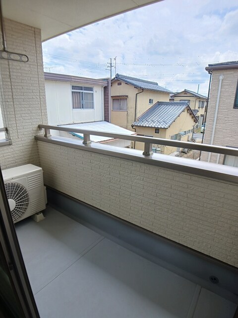 サニーハウスＨａｇｉｗａｒａⅡ ベランダ