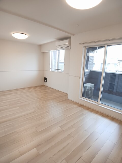 サン　ルーラルⅣ リビング