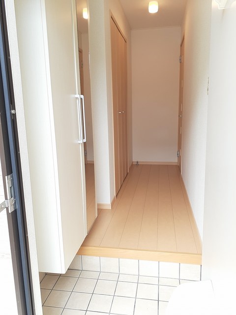 グリシーヌ　アビテ 玄関