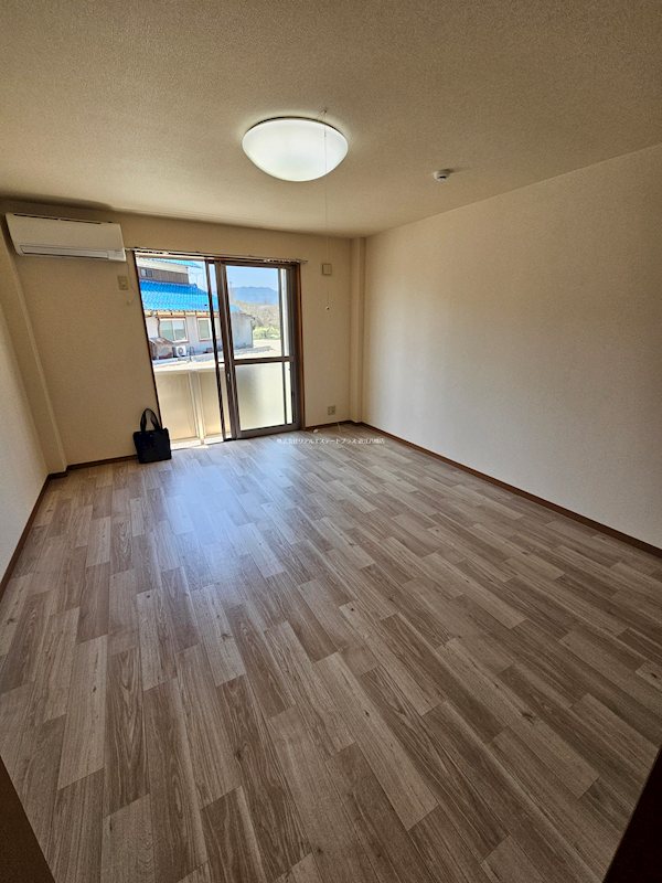 シャルマン愛知川 リビング