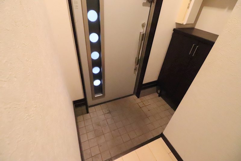 レ・フルーレットB 玄関