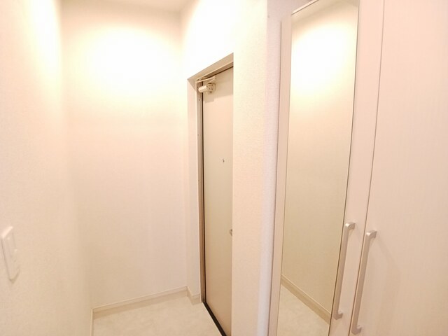 プログレス　Ｆ　Ⅰ番館 玄関