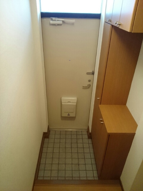 パティオ・アンソレイエ・Ｅ 玄関