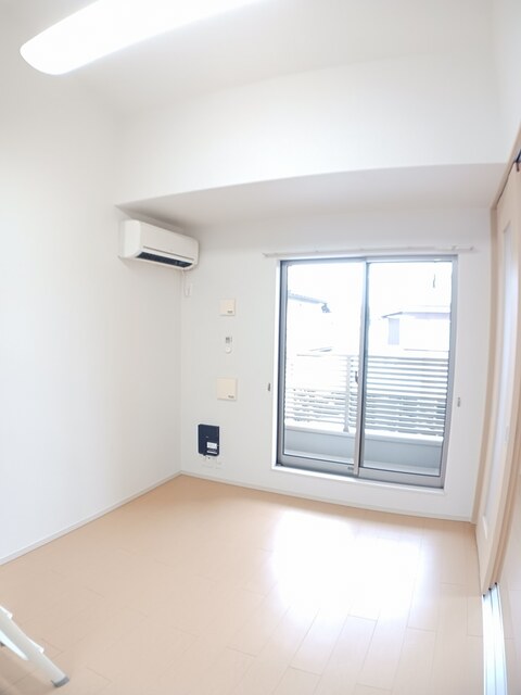 プラシード沖野 リビング