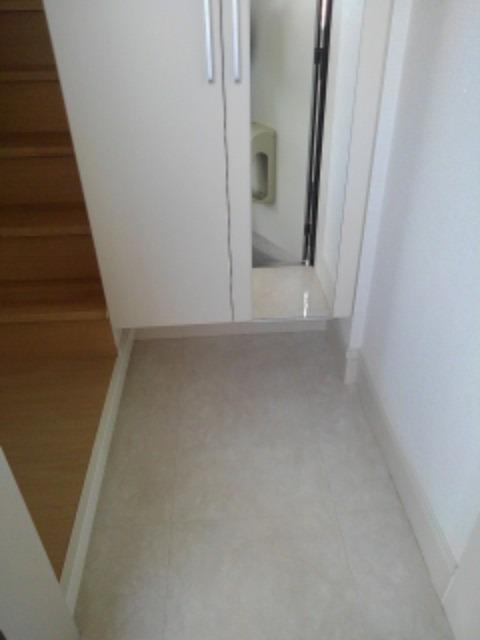 アヴニール・サード 玄関