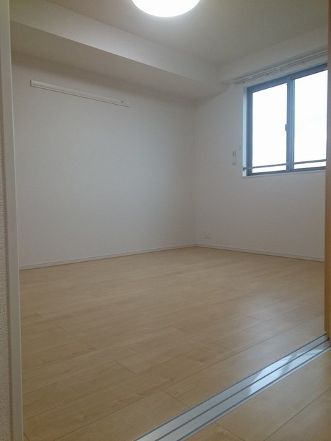 ベストウォール篠原 ベッドルーム