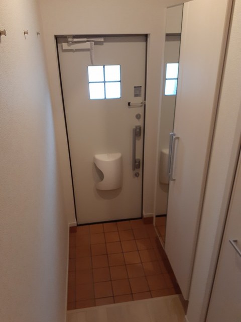 プルメリアⅠ 玄関