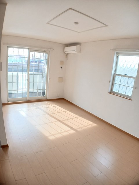 ボンヌ　ジュルネ リビング