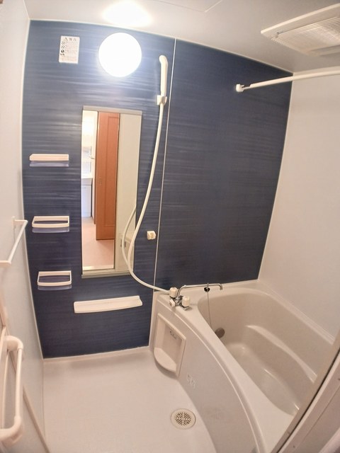 ボンヌ　ジュルネ 風呂画像