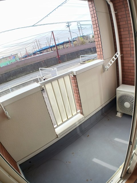 ボンヌ　ジュルネ ベランダ