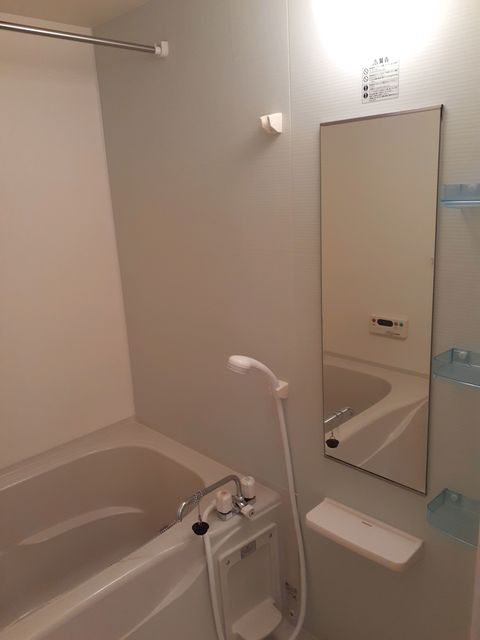 ヴィラ　アンソレイエⅢ 風呂画像