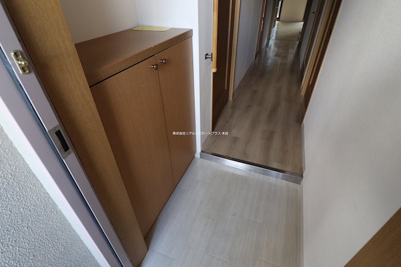 ツインオークス 玄関